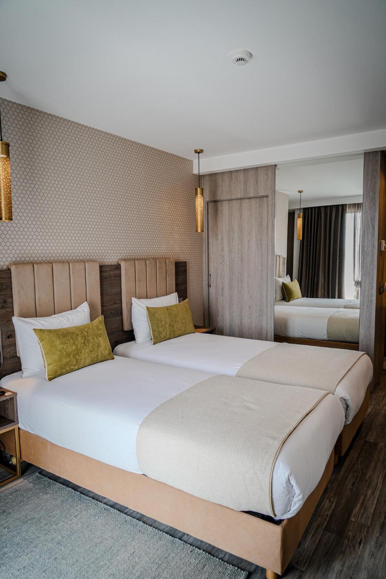 Az Hotel Des Arts Рабат Экстерьер фото