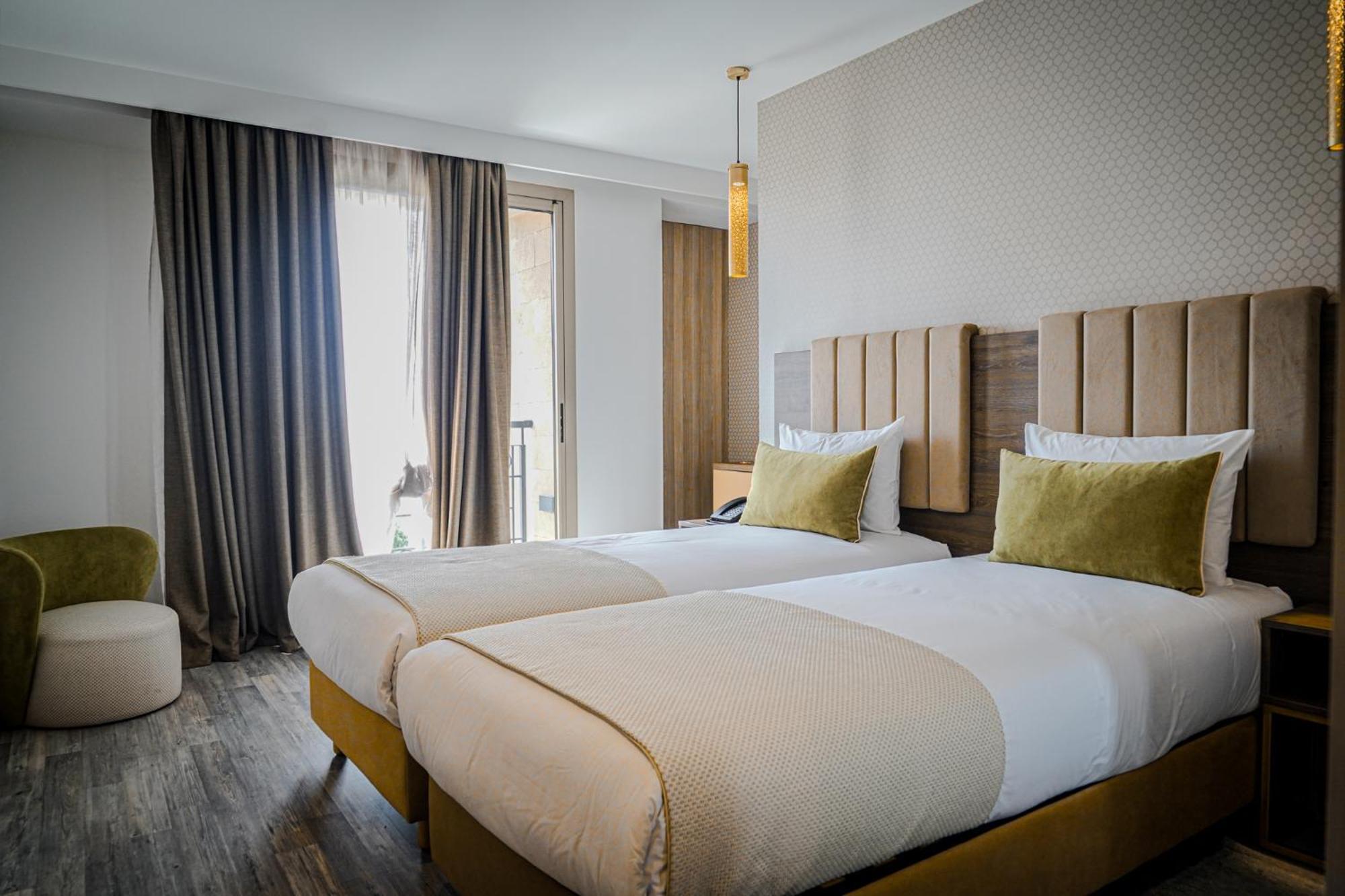 Az Hotel Des Arts Рабат Экстерьер фото